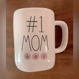 Rae Dunn “#1 Mom” Mug
